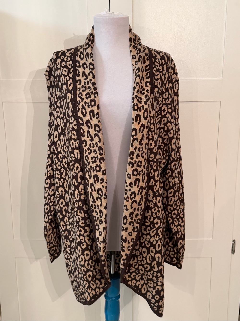 Cable & Gauge Leopard Print Open-Front Cardigan - Brown & Cream
